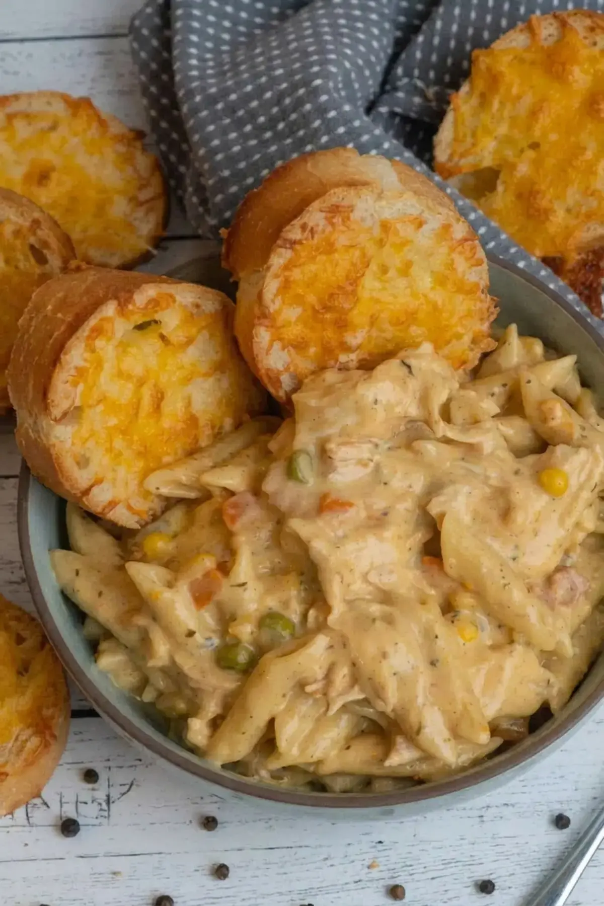Crock Pot Chicken Pot Pie Pasta, Serving Suggestions