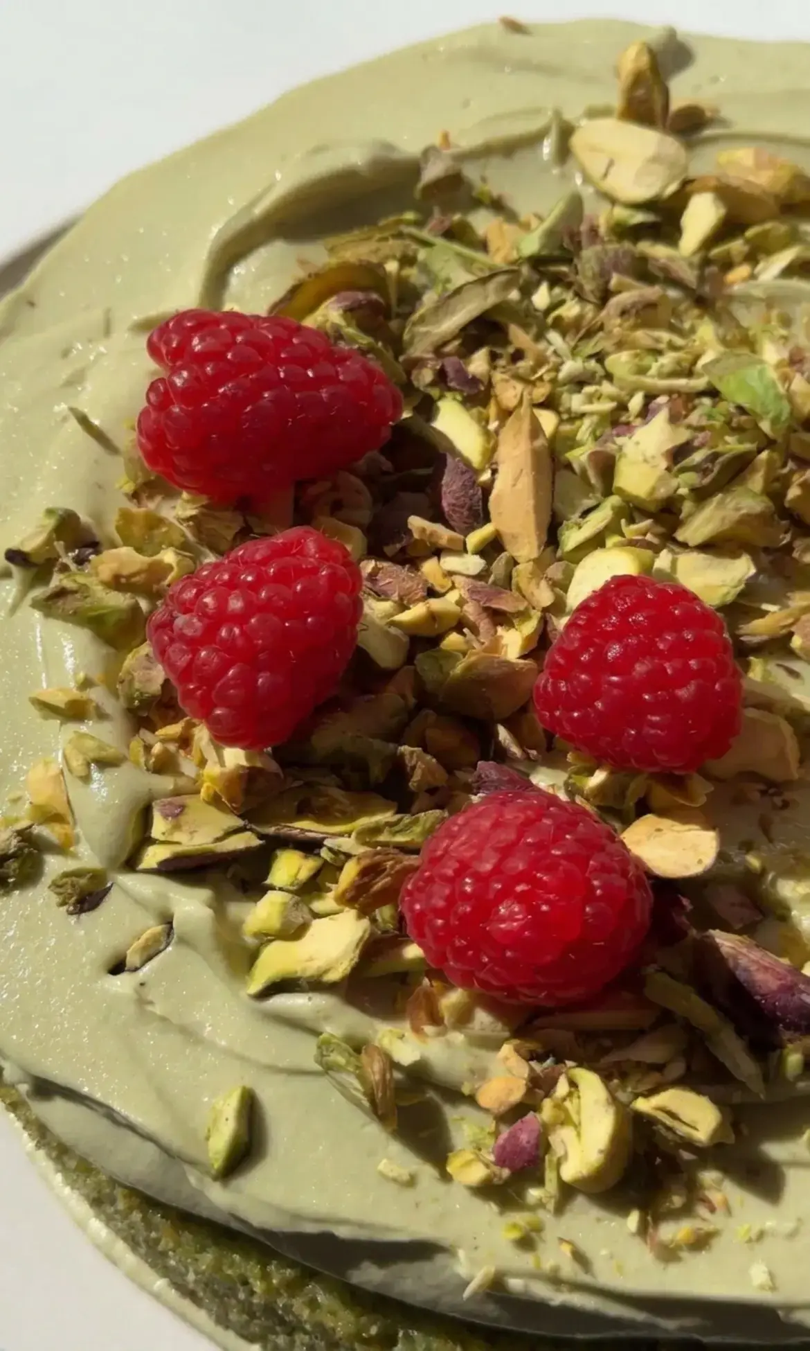 Pistachio Raspberry Cake, How To Make Pistachio Raspberry Cake