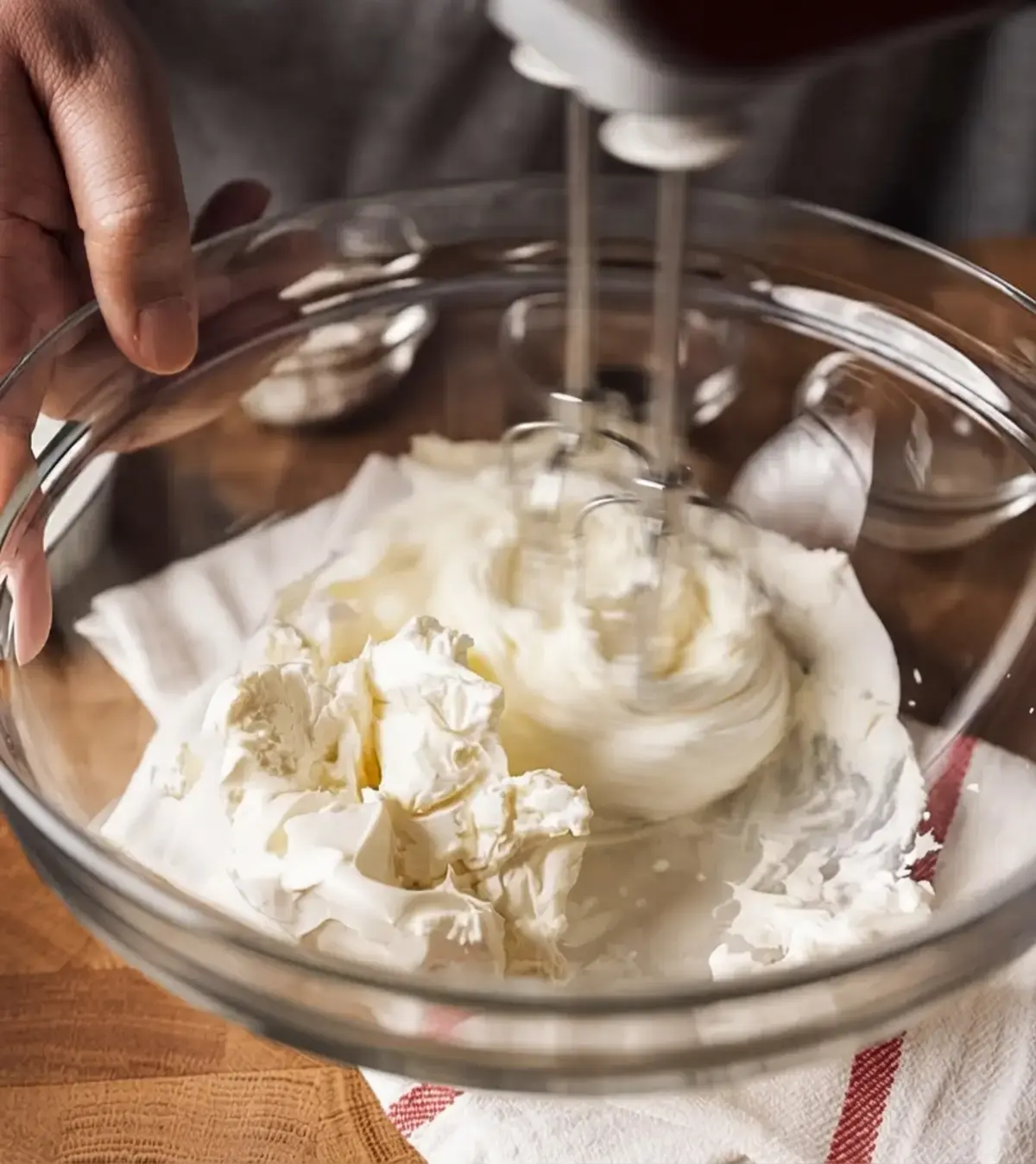 Easy Mini Cheesecakes, Fill The Liners